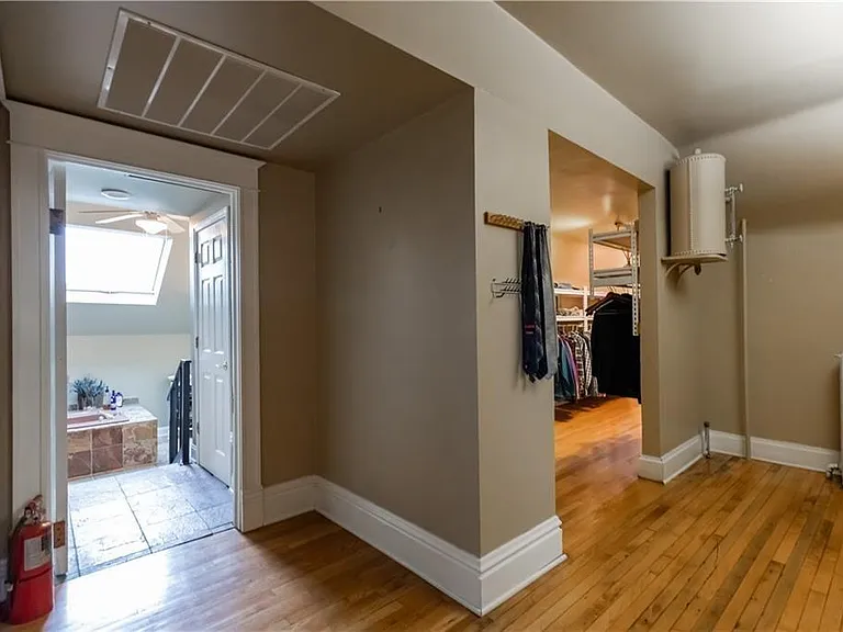 425 Gladstone Blvd — Photo 30
