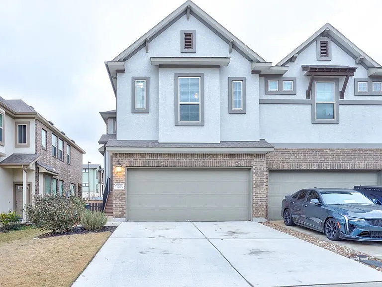 2212 Dillon Pond Ln #A — Photo 1