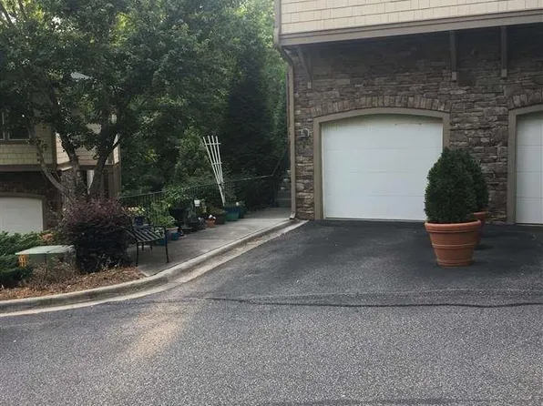 4511 Crab Creek Dr Suite 101, Raleigh, NC 27612