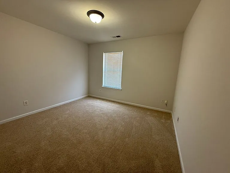 3700 Herkimer Dr — Photo 16