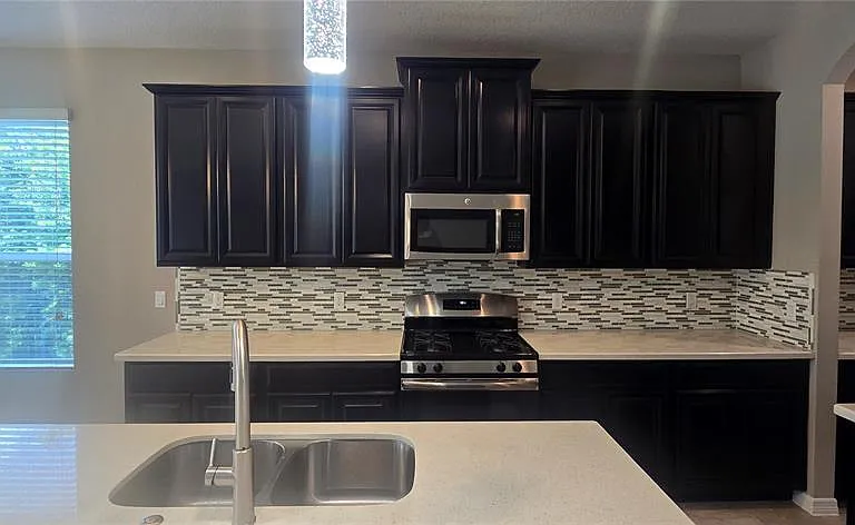 7564 Bishop Square Dr — Photo 20