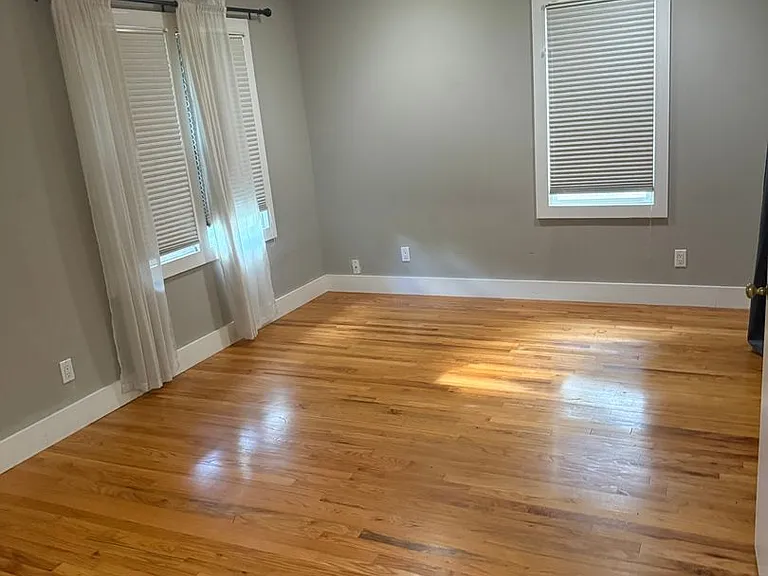 1215 Westlawn Dr — Photo 17