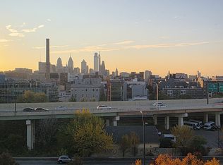 252 N Christopher Columbus Blvd #903, Philadelphia, PA 19106