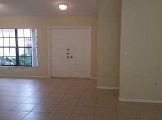 470 Lexington Ave, Davie, FL 33325