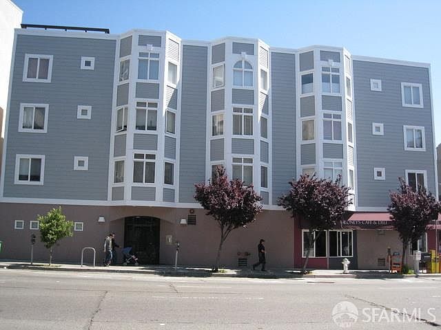 1st image of 195 7th St #204