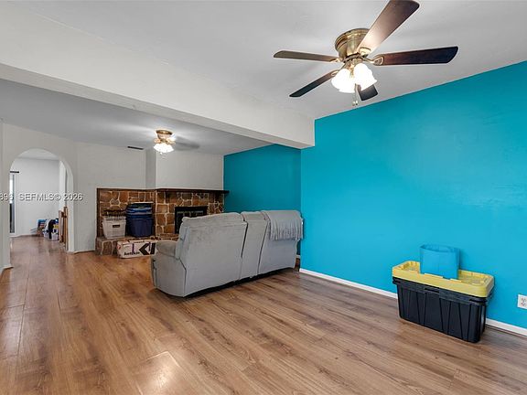 4th image of 27205 SW 162nd Ct