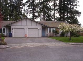 2310B Club Ct, Mount Vernon, WA 98273