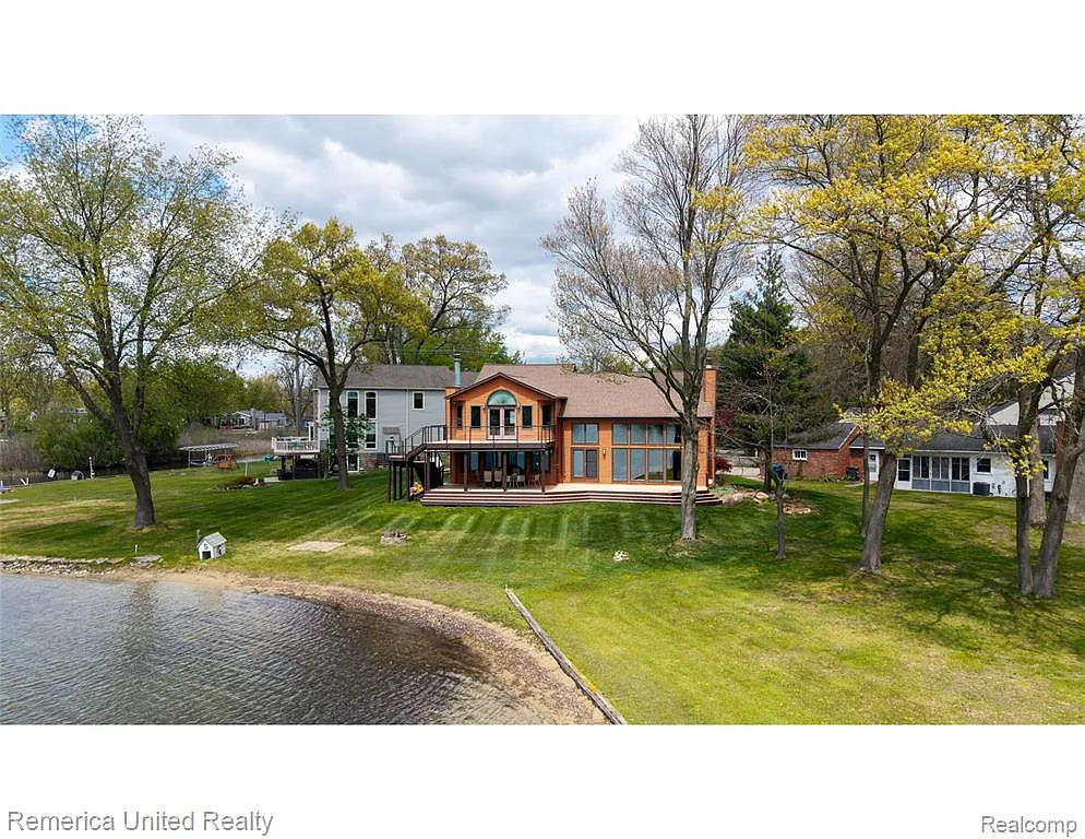 Building Photo - 4533 Horseshoe Dr