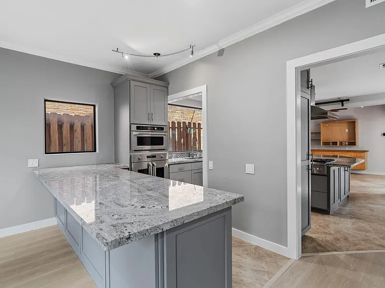 6215 Westcott St #A — Photo 21