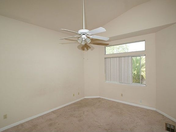 3rd image of 416 Seaton Dr