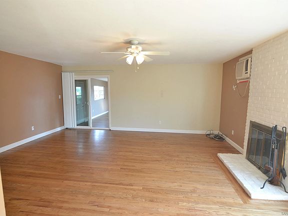 5th image of 6752 Bardonia St