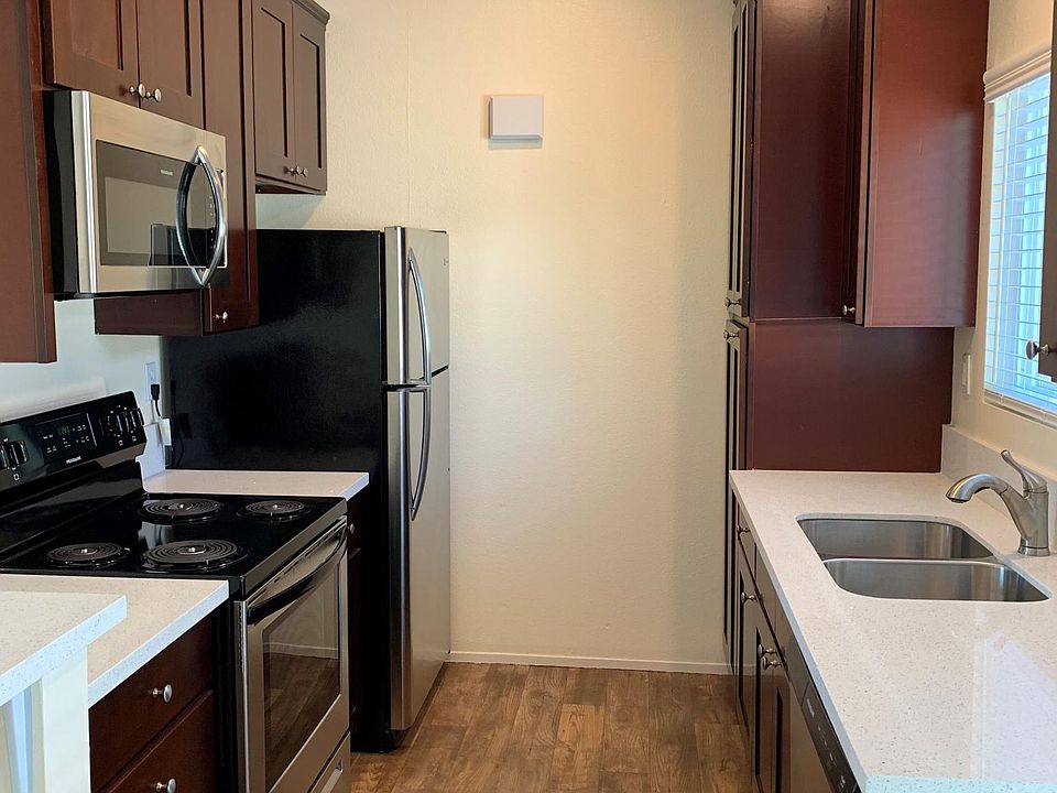 1st image of 3080 Landis St APT 5