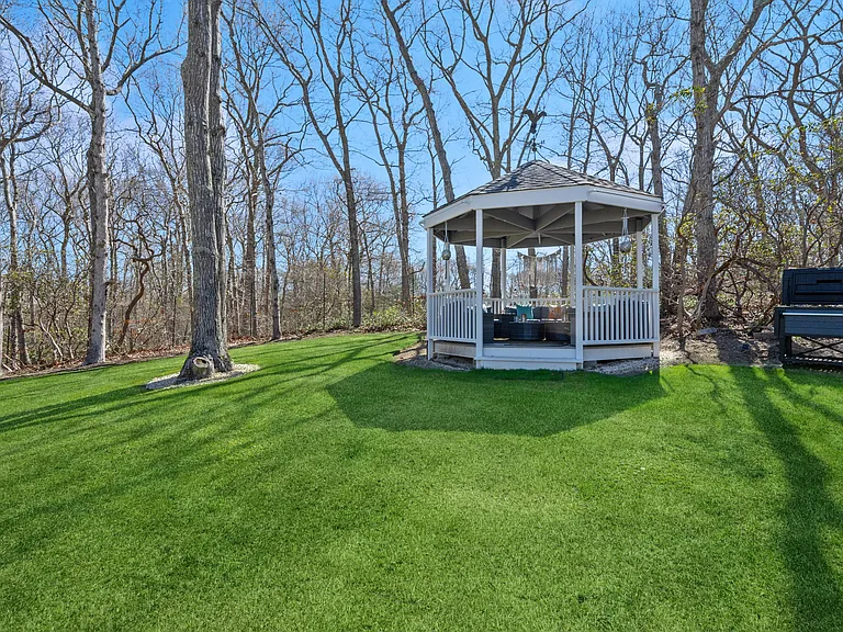 84 Northside Dr — Photo 18