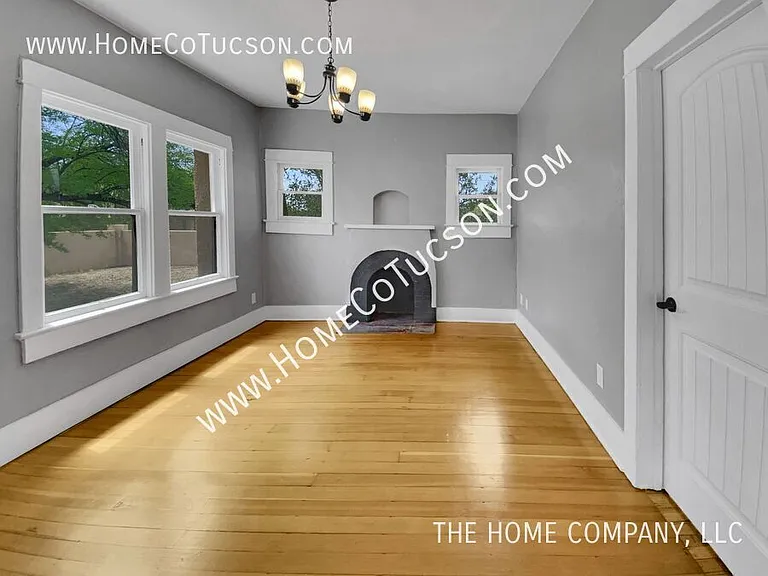 1401 N Camilla Blvd — Photo 5