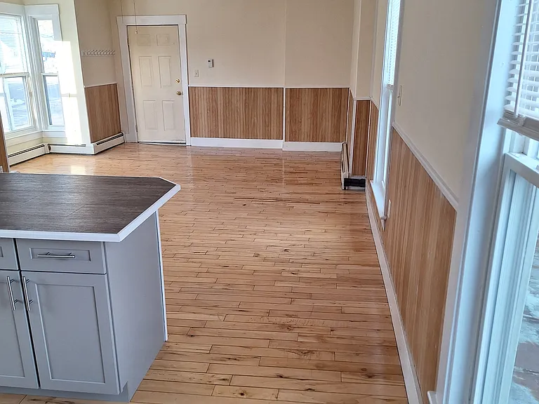 121 Pleasant St #4 — Photo 5