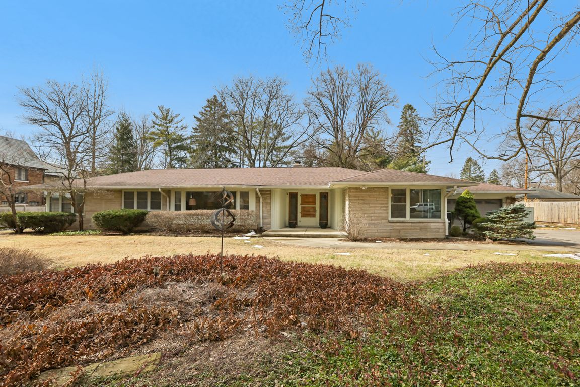 Spring Mill Rd-S1702-001.jpg