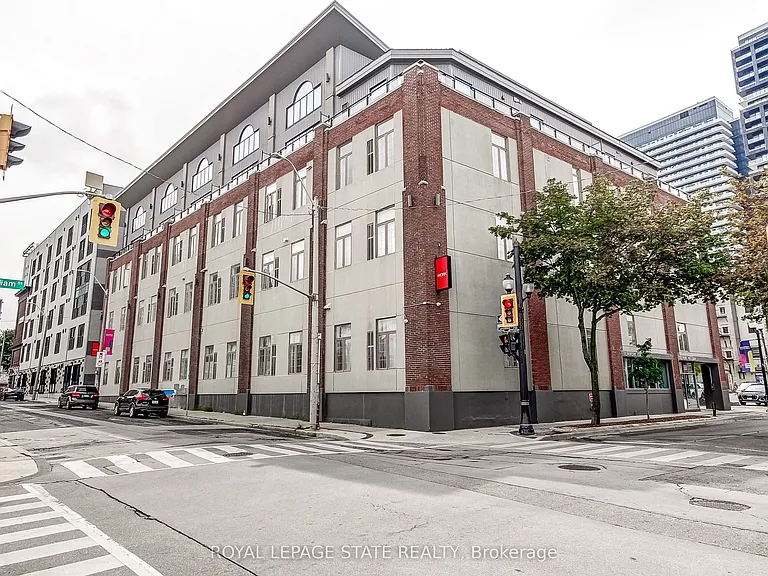80 King William St #214 — Photo 2