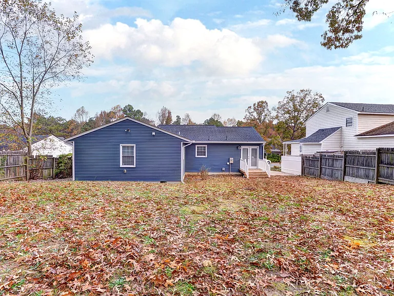 9106 Lost Forest Dr — Photo 20
