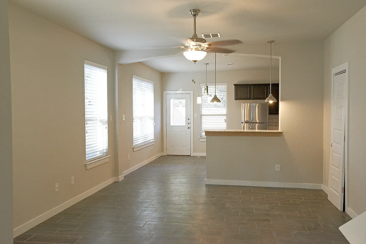 Building Photo - 7102 Faith Way
