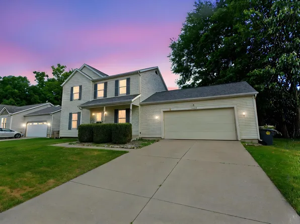 2233 Pine Creek Ct, South Bend, IN 46628