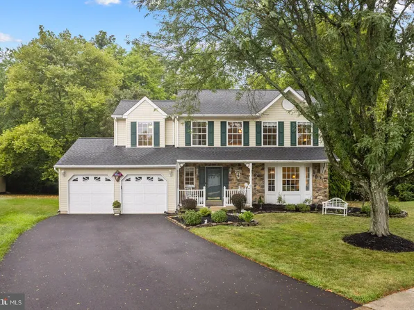 107 Madison Ct, North Wales, PA 19454