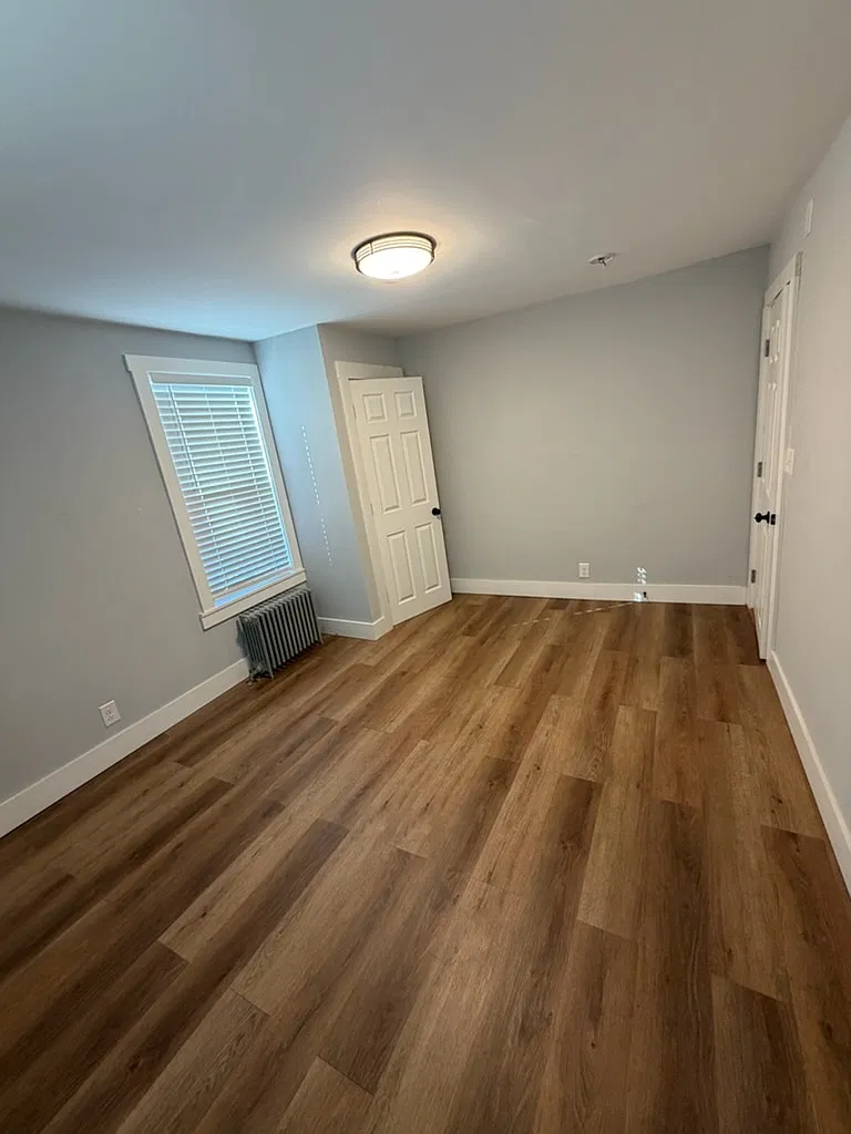 2 bed, 961 sqft, $2,500 — Photo 2
