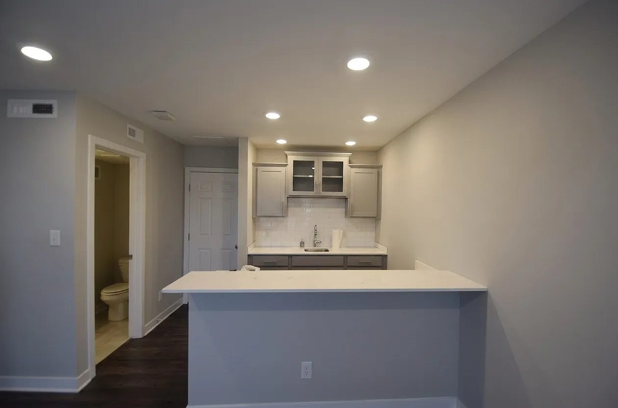 3 bed, 1710 sqft, $2,495 — Photo 2