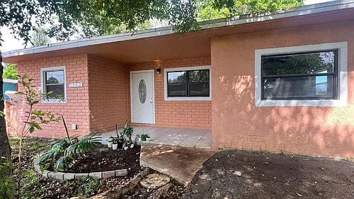 1742 NW 29th Way Photo 1