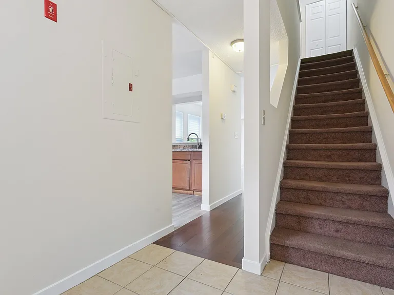 1425 Quinnipiac Ave #302 — Photo 6