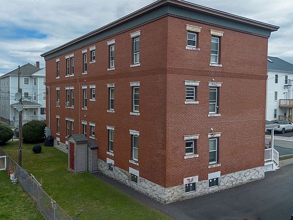 3rd image of 1153-1157 Slade St