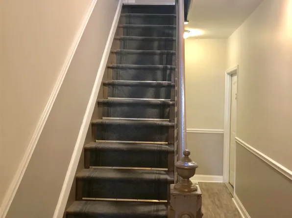 347 7th Street image 2 of 19