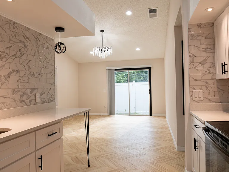 5401 Pullman Dr — Photo 27