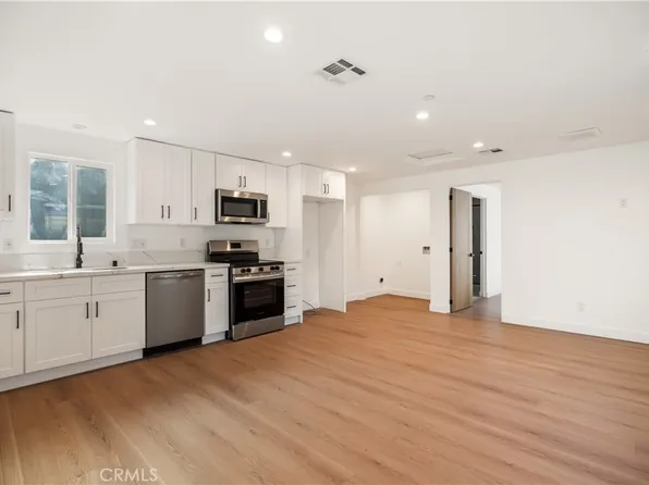 6937 Jellico Ave, Van Nuys, CA 91406