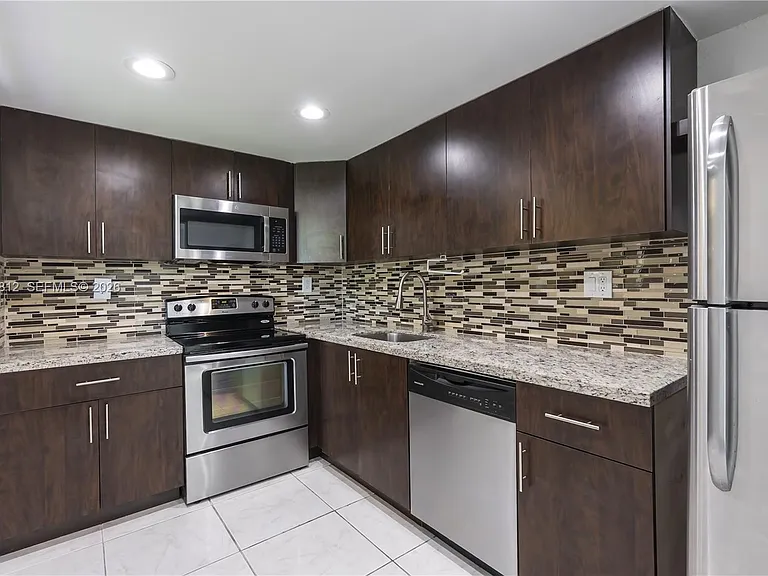 9180 Fontainebleau Blvd #103 — Photo 5