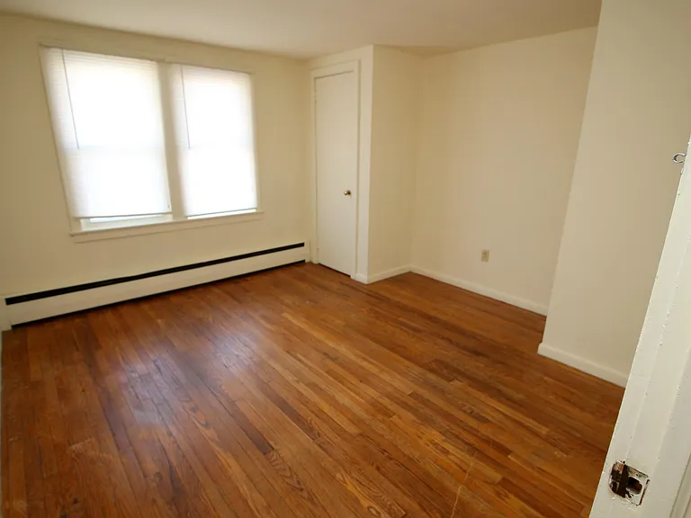 209 N Washington St — Photo 7