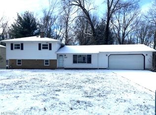 3052 Bancroft Rd, Akron, OH 44333