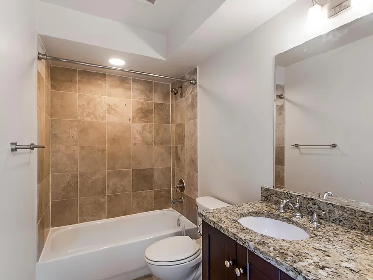 1310 K St SE #204 — Photo 16