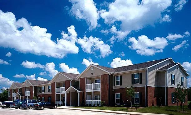 Hamptons of Neosho