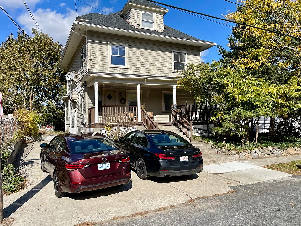 95 Massachusetts Ave #2B