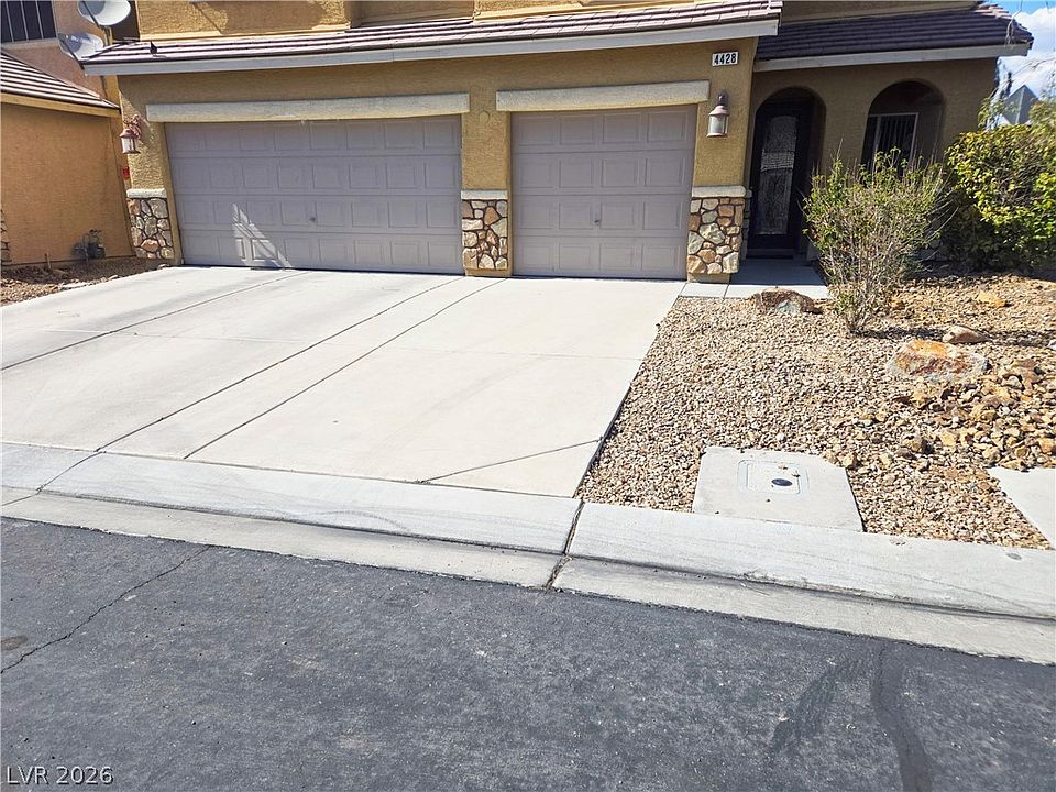 1st image of 4428 Little Blue Heron Ave