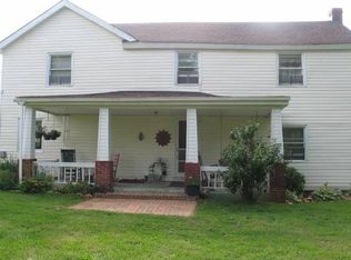 107 Hampton Ln, Gladstone, VA 24553