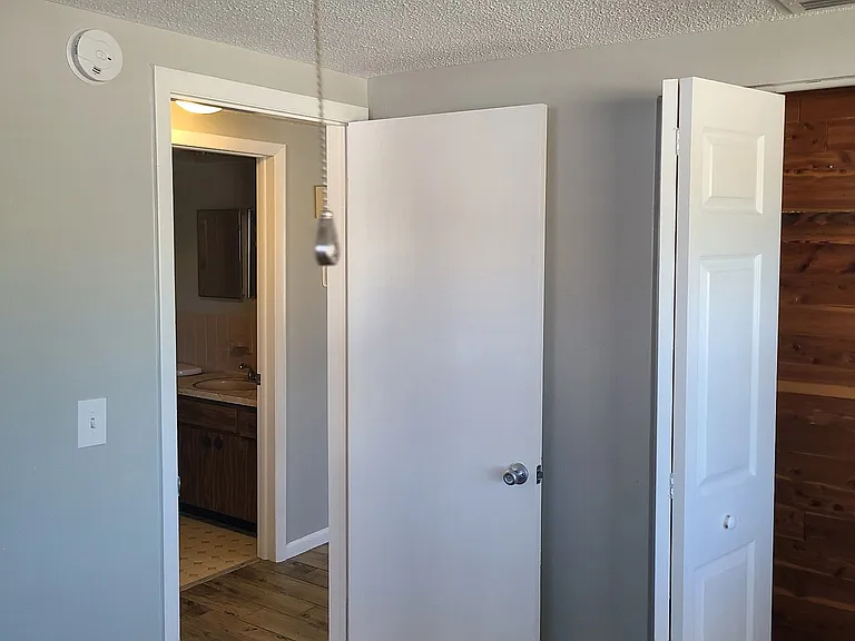 9004 Saint Regis Ln — Photo 5