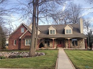 2214 Willow Pond Blvd, Sylvania, OH 43560
