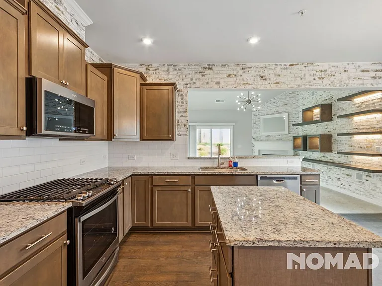 15 Millican Dr — Photo 5