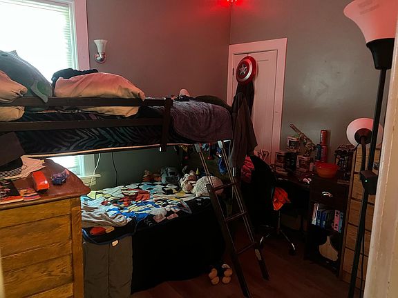 5th image of 22 Thompson St #2
