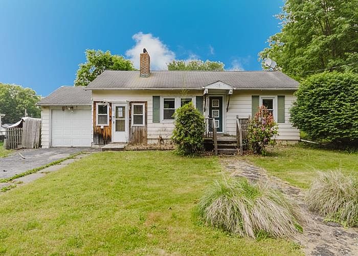 8 Gary Drive, Hyde Park, NY 12538 | Zillow