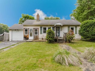 8 Gary Drive, Hyde Park, NY, 12538