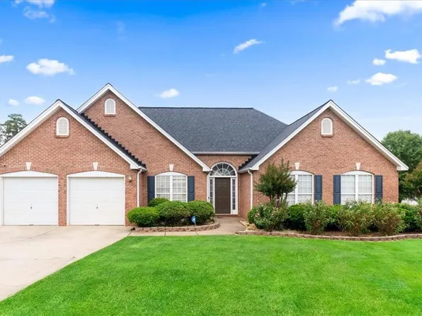 1182 Pine Lake Dr, Grayson, GA 30017