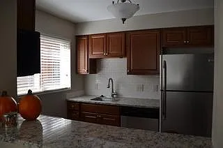 3945 Millsbrae Ave #B — Photo 2