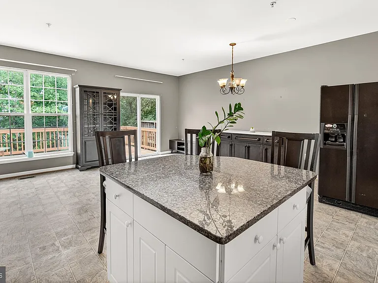 2572 Carrington Way — Photo 20